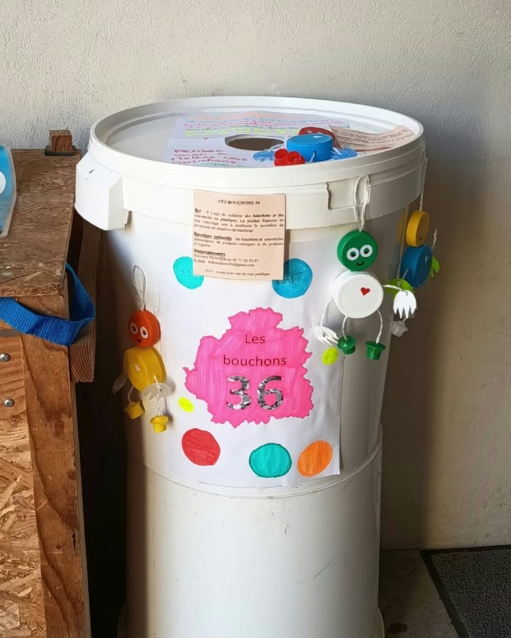Un container de collecte de bouchons et couvercles en plastique a été installé chez Interval,…